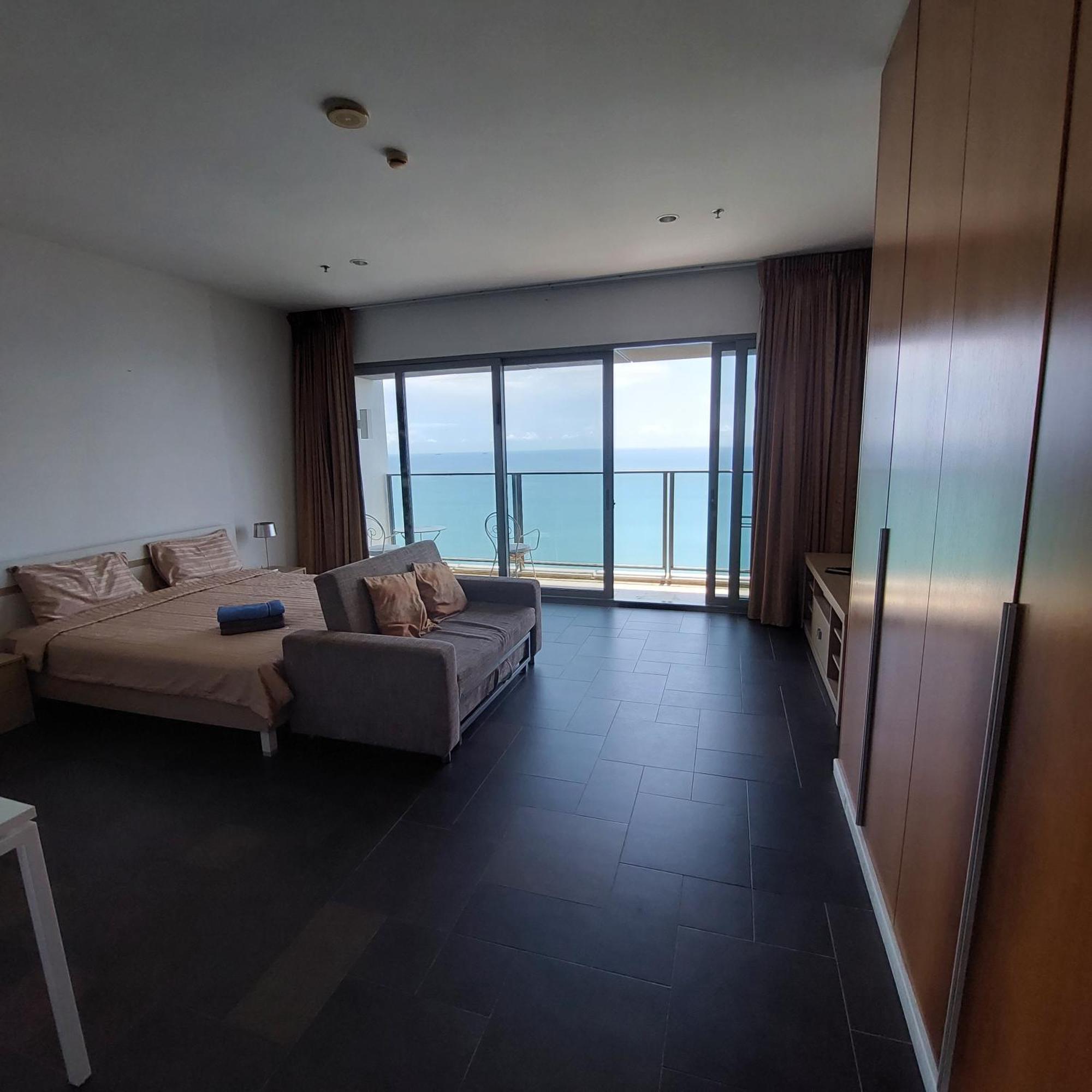 Sea View Apartment In Pattaya Exterior foto