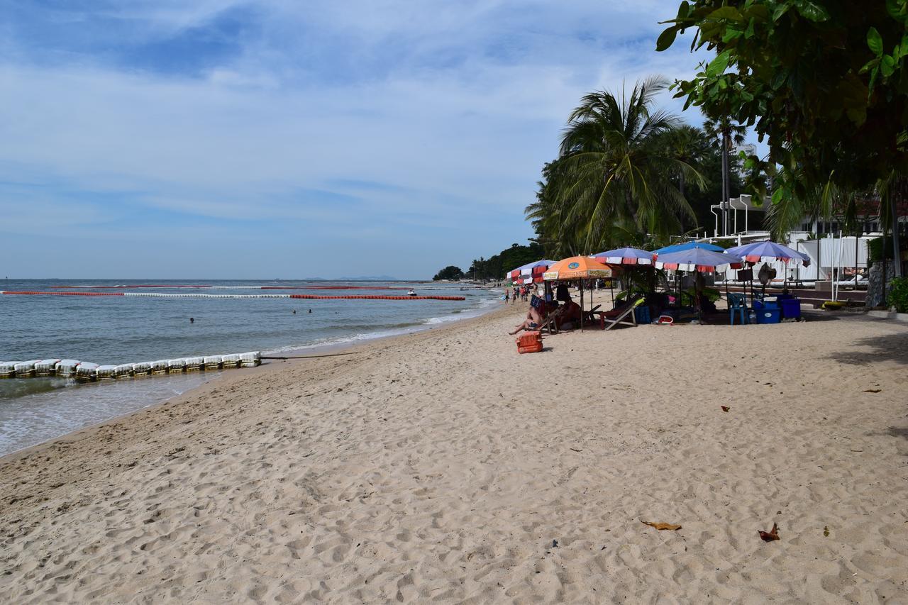Sea View Apartment In Pattaya Exterior foto